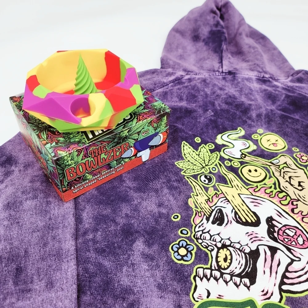 TokerTrends SmokeSesh Purple Tie-Dye Unisex Hoodie & Bowlzer Combo - Picture 5 of 8